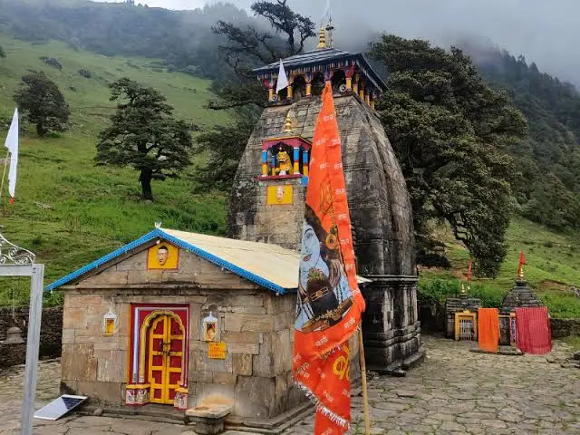 madhyamaheshwar temple