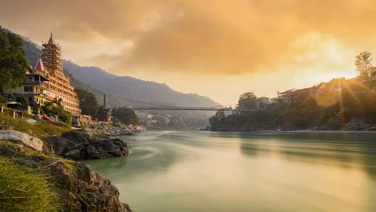 Rishikesh to Rudraprayag road route through Uttarakhand Himalayas with major towns and travel points